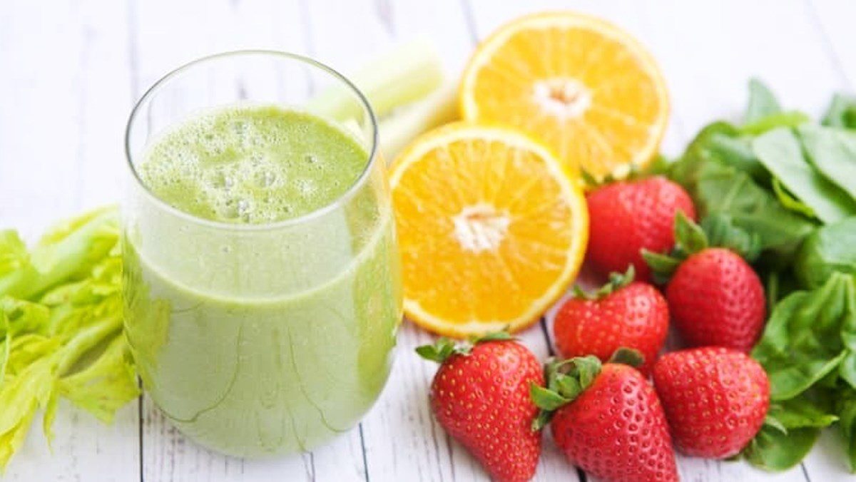 4 Ways to Make Celery Smoothies for Weight Loss, Beautiful Skin, and Good Health 2 Celery Orange Strawberry Smoothie