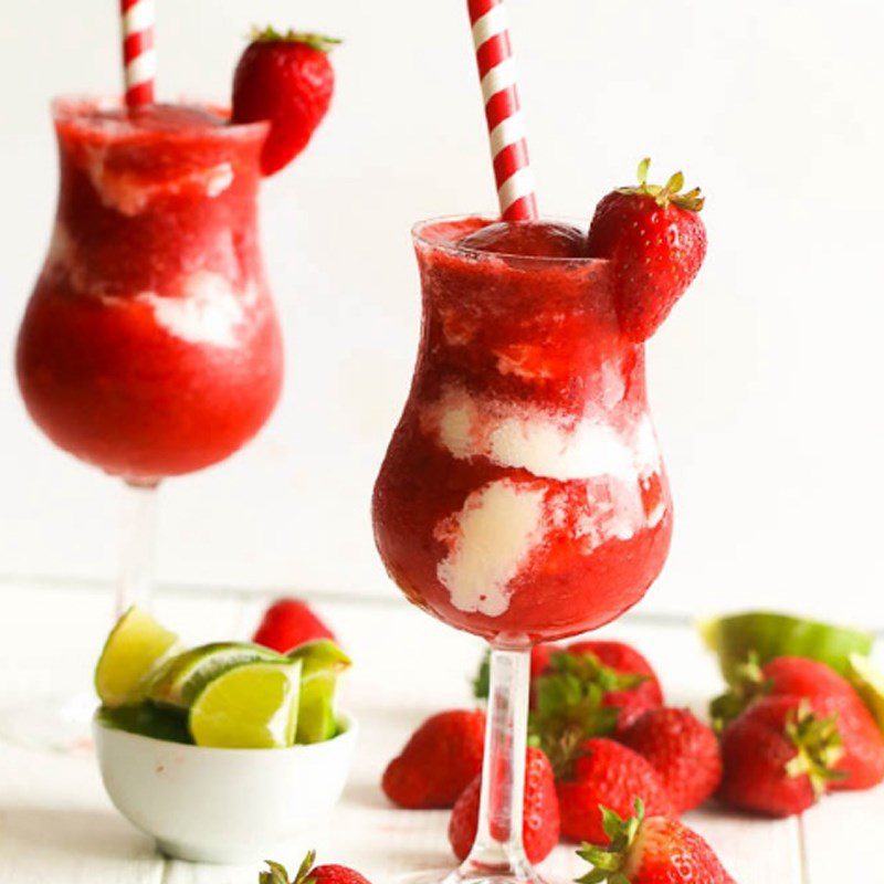 Step 3 Final Product Strawberry Ice Cream Smoothie