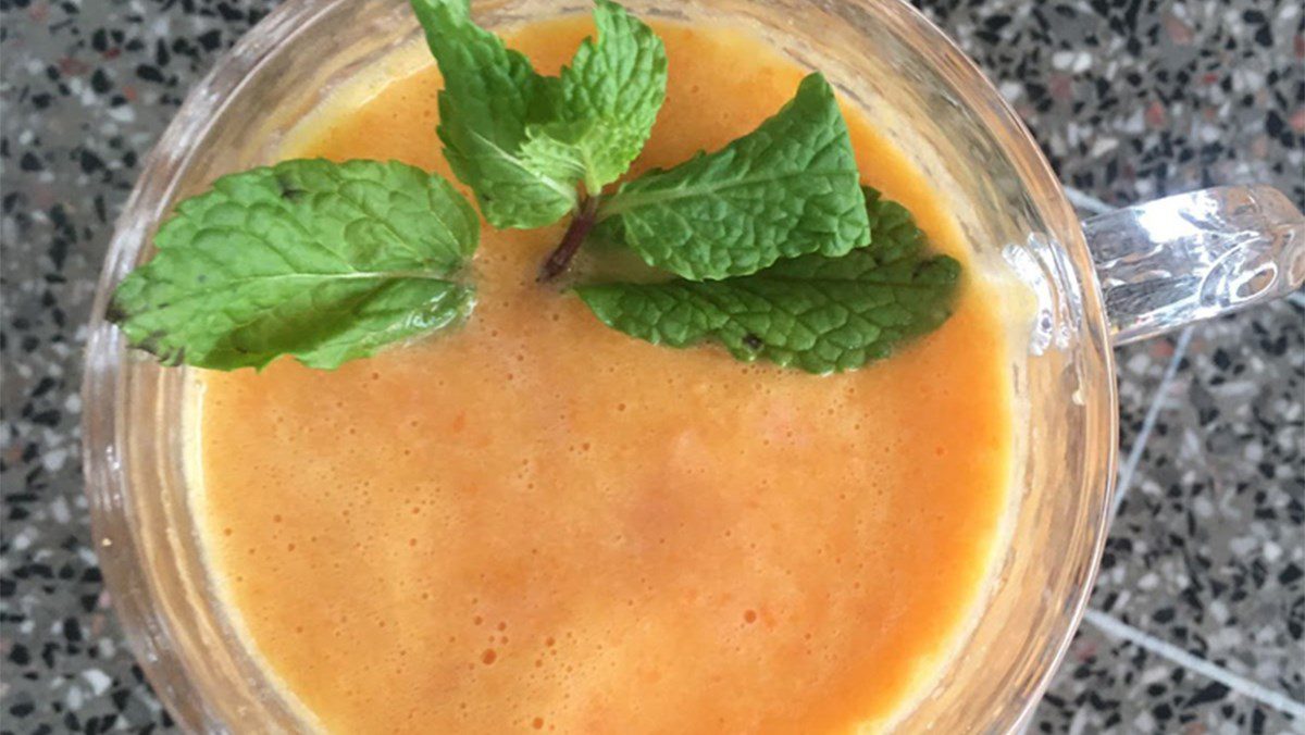 4 Ways to Make Delicious Pineapple Smoothies to Cool Down on Hot Days 26 Pineapple (fragrant) carrot smoothie