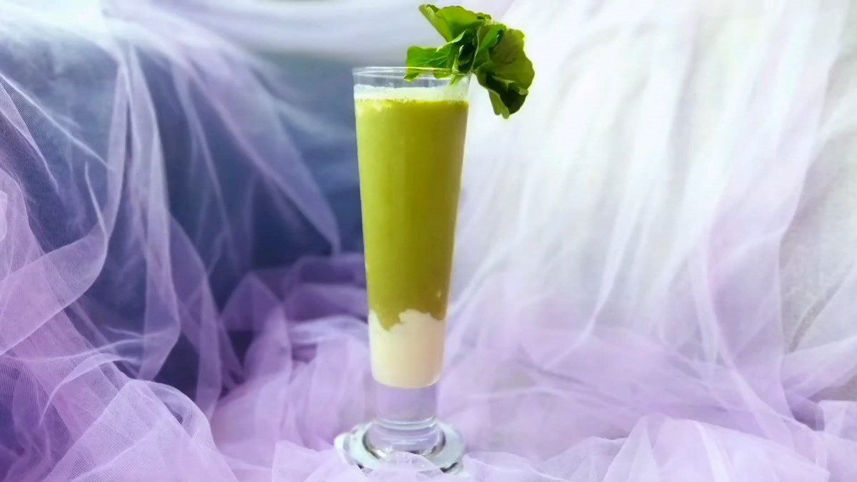3 ways to make refreshing and delicious pennywort smoothies at home 33 Malabar spinach green bean durian smoothie