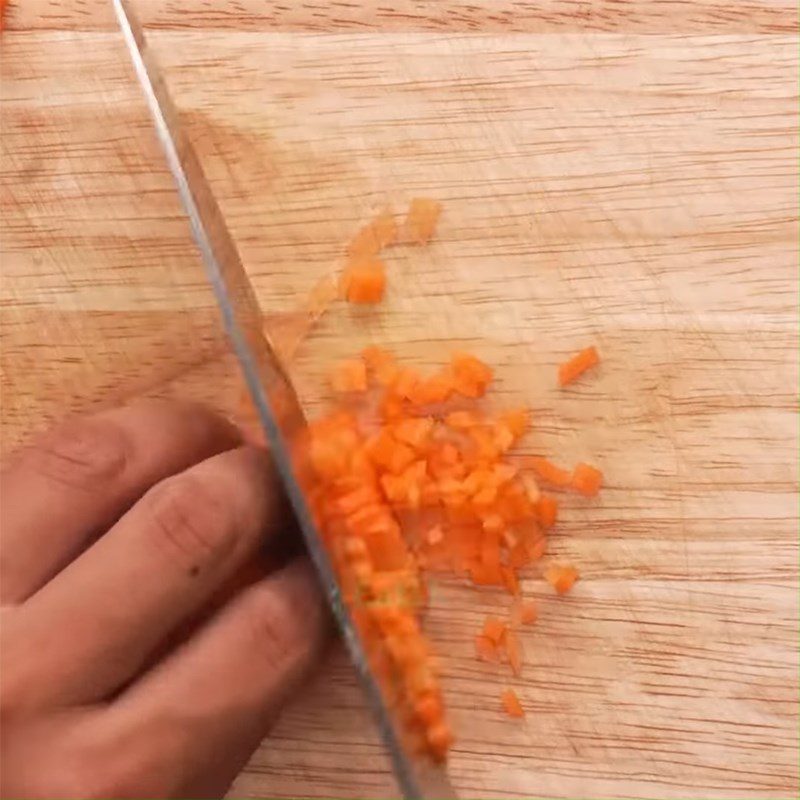 Step 2 Prepare other ingredients for Chicken Porridge with lotus seeds and mung beans