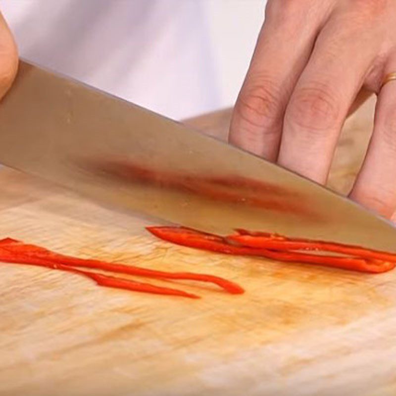 Step 2 Preparing other ingredients for Fried Shrimp Spring Rolls