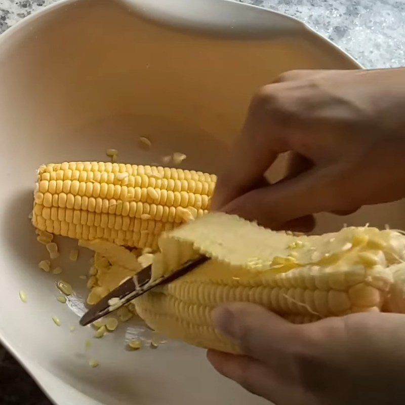 Step 1 Prepare the corn for Corn pudding with sticky rice