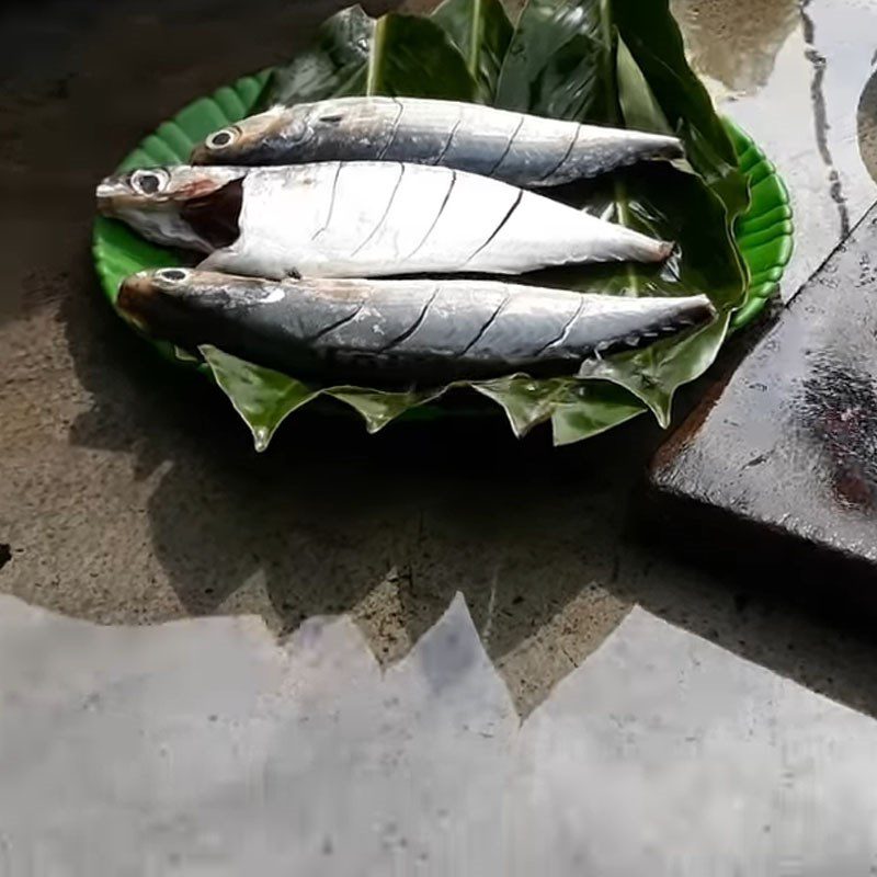 Step 1 Prepare the fish Grilled Mackerel with Chili and Lemon Salt