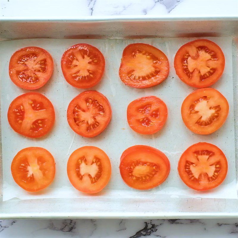 Step 1 Prepare the tomatoes for Baked Tomatoes with Cheese