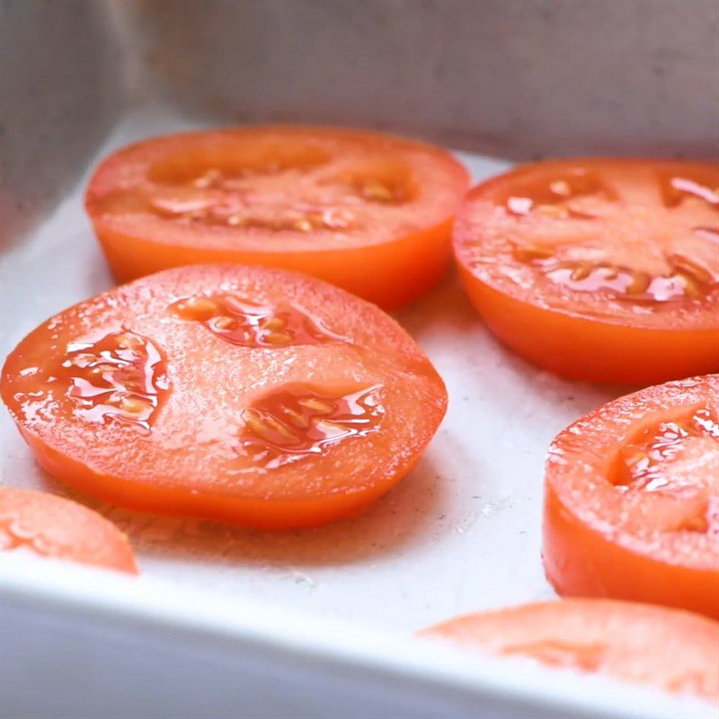 Step 1 Prepare the tomatoes for Baked Tomatoes with Cheese