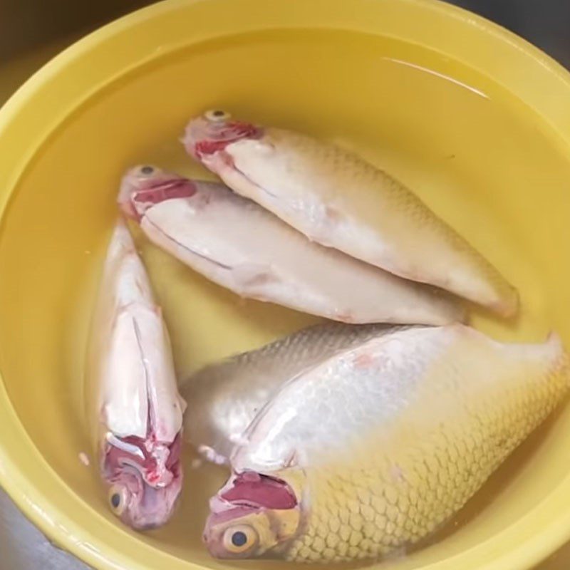 Step 1 Prepare the fish Braised Fish