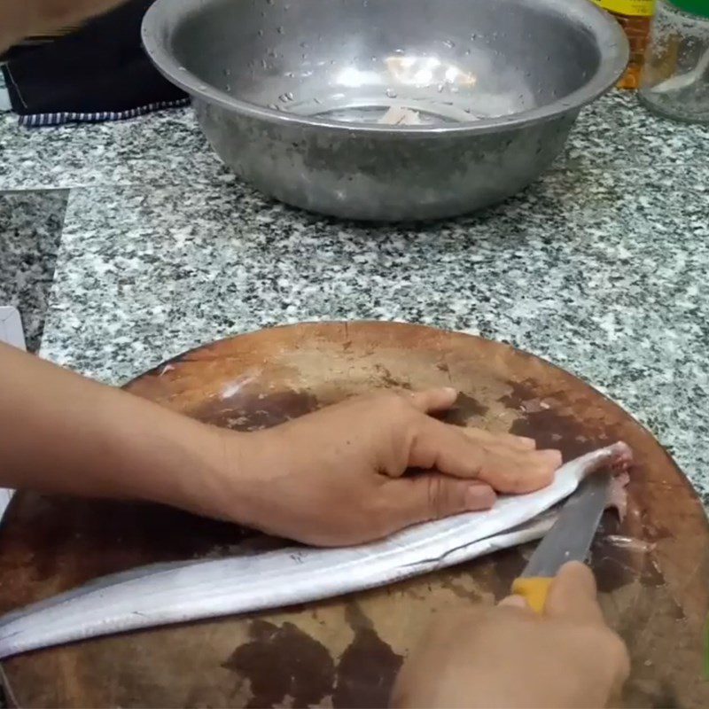 Step 1 Prepare the Fish Dried Barracuda