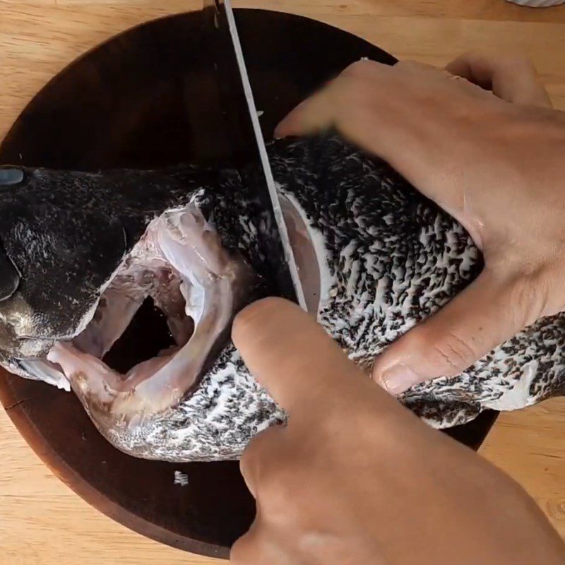 Step 1 Prepare the Grouper Clay Pot Grouper