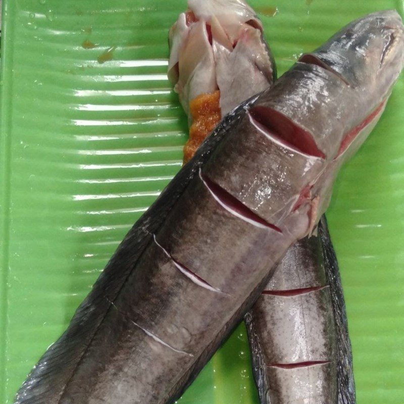Step 1 Prepare catfish Grilled Catfish with Salt and Chili