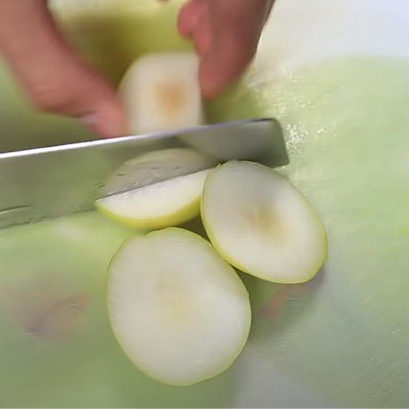 Step 1 Prepare the ingredients for Dried Shrimp and Apple Salad