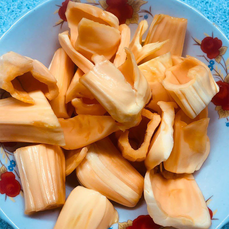 Step 1 Prepare the ingredients for Jackfruit Banana Smoothie