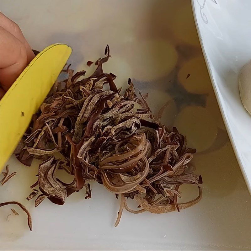 Step 1 Prepare the ingredients for Vegetarian Spring Rolls with Rice Paper