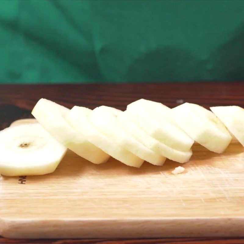 Step 1 Prepare the ingredients for Red Apple Pear Dessert