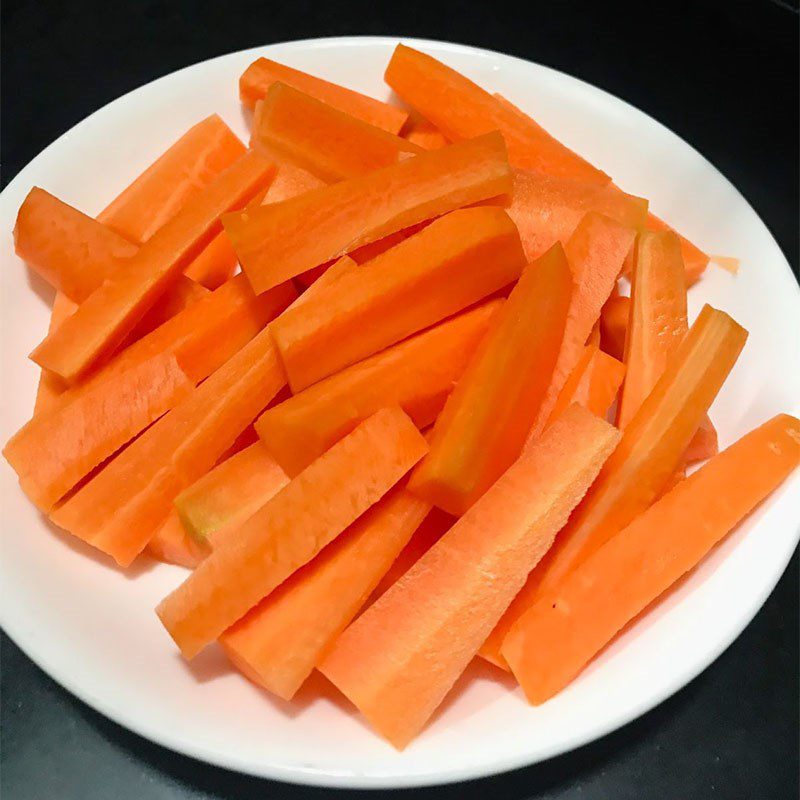Step 1 Prepare the ingredients Pineapple carrot juice