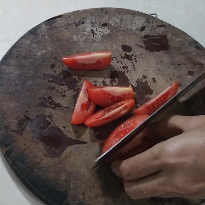 Step 1 Prepare the ingredients for Stir-Fried Green Beans with Tomatoes