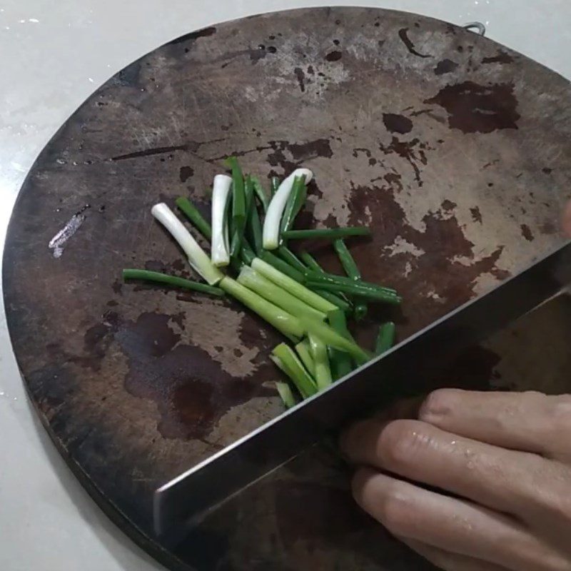Step 1 Prepare the ingredients for Stir-Fried Green Beans with Tomatoes