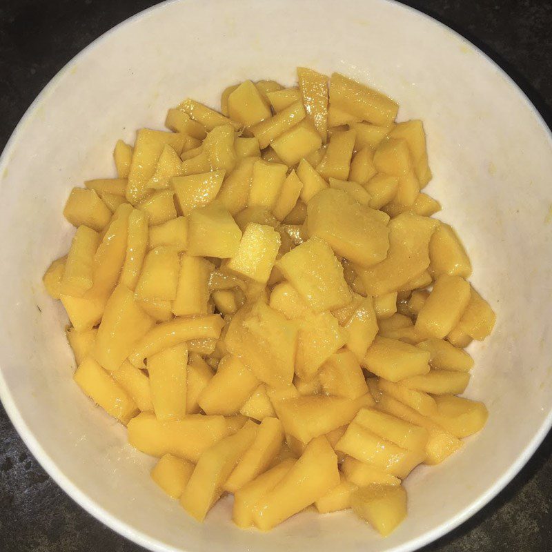 Step 1 Prepare the ingredients for Mango Passion Fruit Smoothie