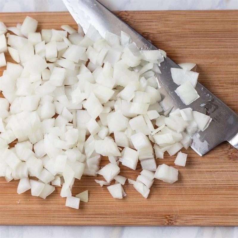Step 2 Prepare other ingredients Baked zucchini with cheese and minced meat
