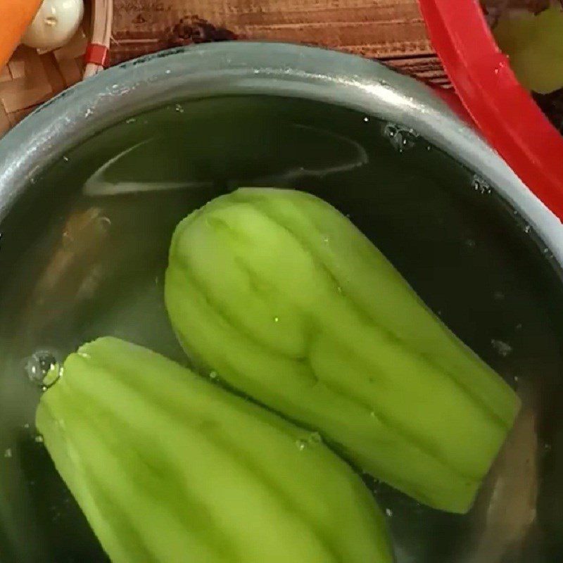 Step 2 Prepare the Other Ingredients for Stir-Fried Chayote with Pork Belly
