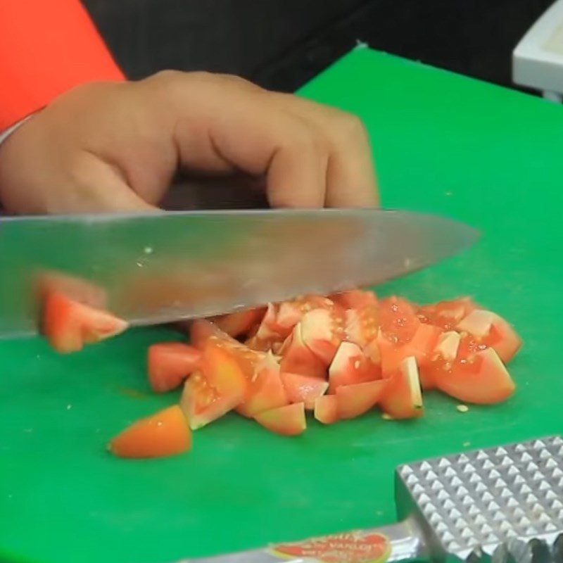 Step 3 Prepare other ingredients for mixed tom yum hotpot