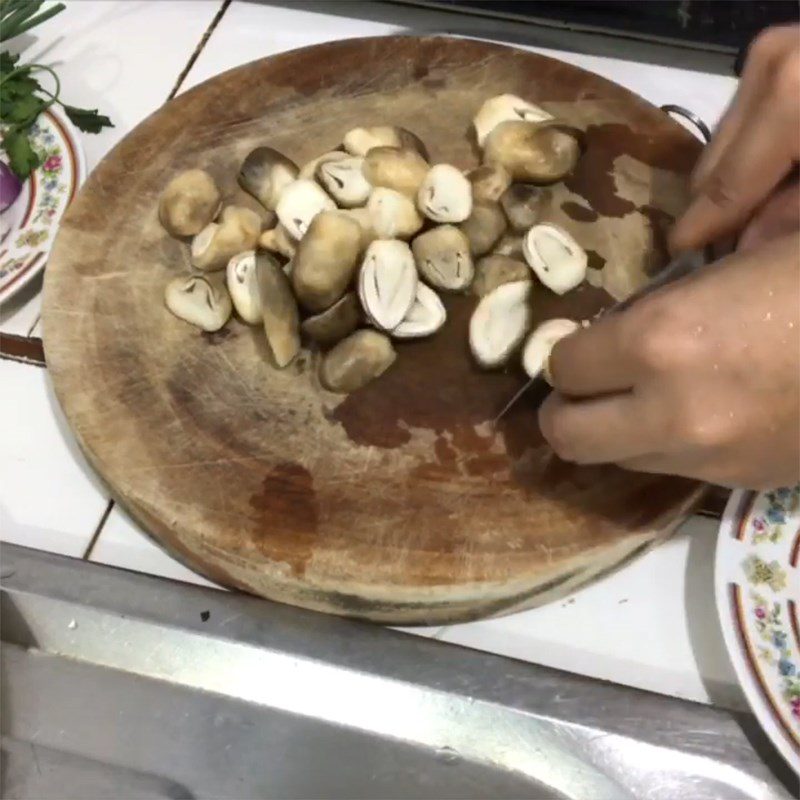 Step 2 Prepare other ingredients Seafood porridge