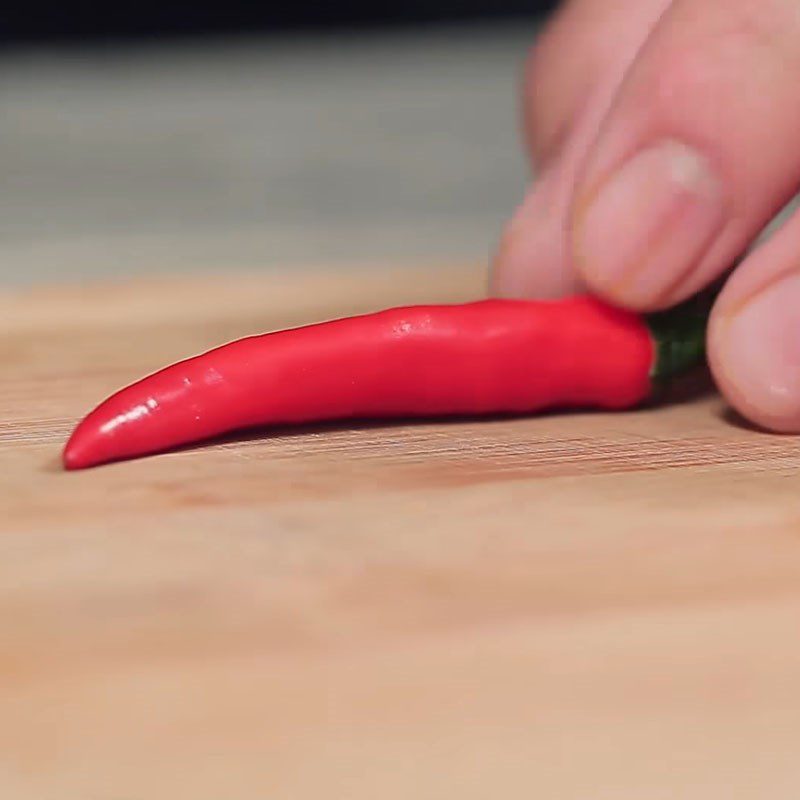 Step 2 Prepare other ingredients Sour starfruit with chili salt