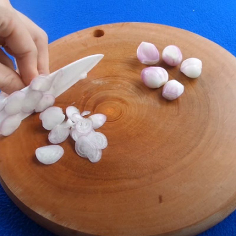 Step 2 Prepare other ingredients for Chicken Cake