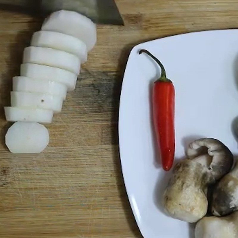 Step 2 Prepare other ingredients for lemongrass buffalo hot pot
