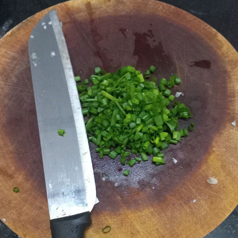 Step 2 Preparing other ingredients Pork stir-fried with purple onion