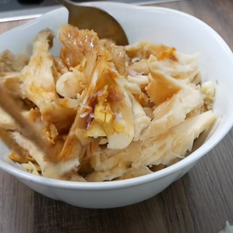 Step 3 Prepare other ingredients Spicy sour chicken noodles