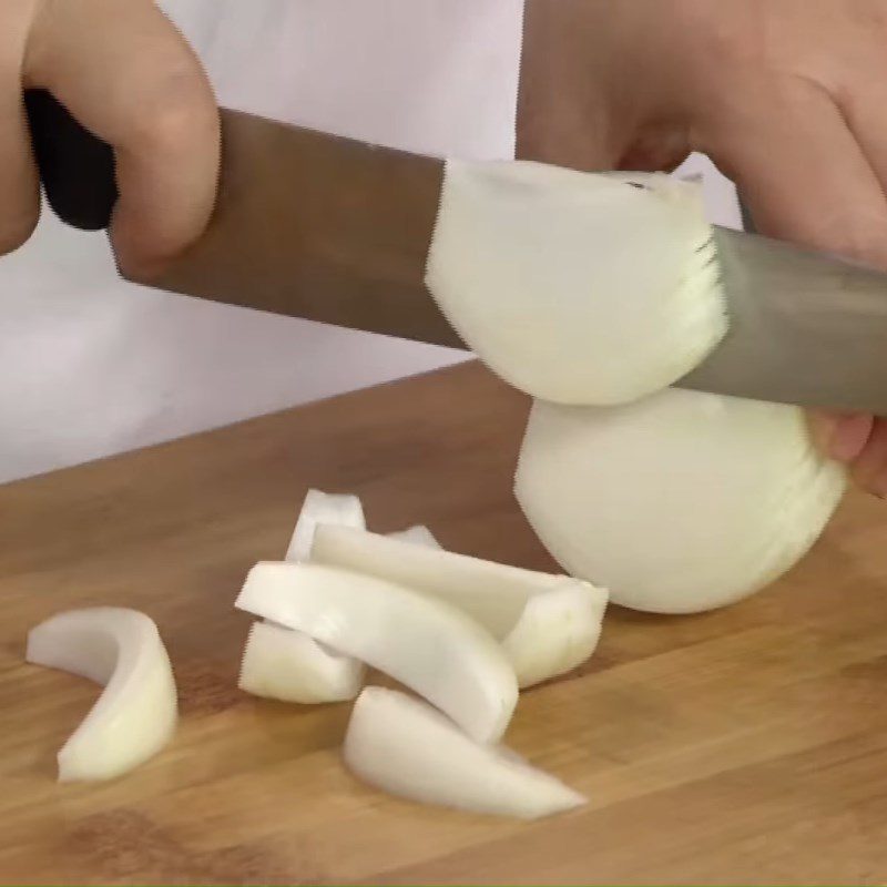 Step 2 Prepare other ingredients Chicken stewed with vegetables