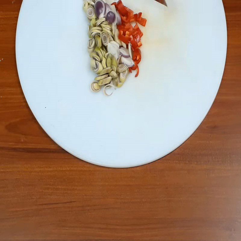 Step 2 Prepare the other ingredients Stir-fried Ribs with Lemongrass and Chili