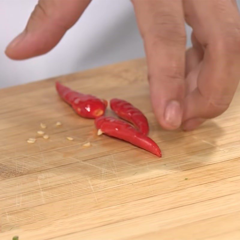 Step 2 Prepare other ingredients for sour spicy beef tendon soup