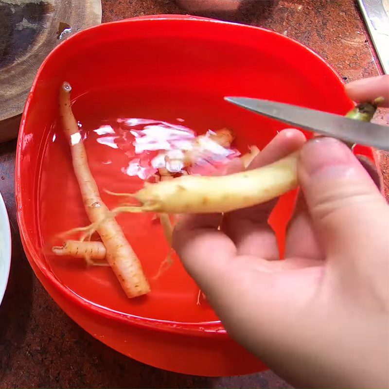 Step 2 Prepare other ingredients Black chicken with ginseng stew