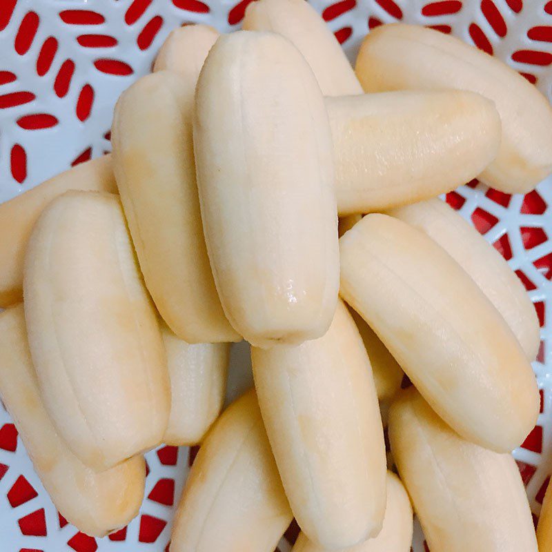 Step 1 Prepare the bananas Caramelized bananas