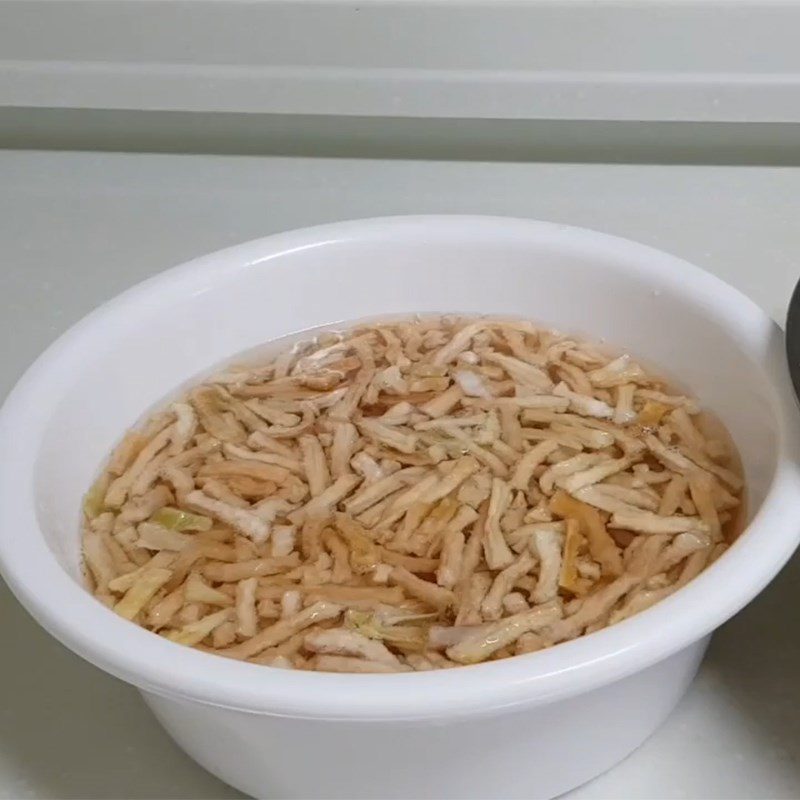 Step 1 Prepare the radish Sweet and Salty Dried Radish