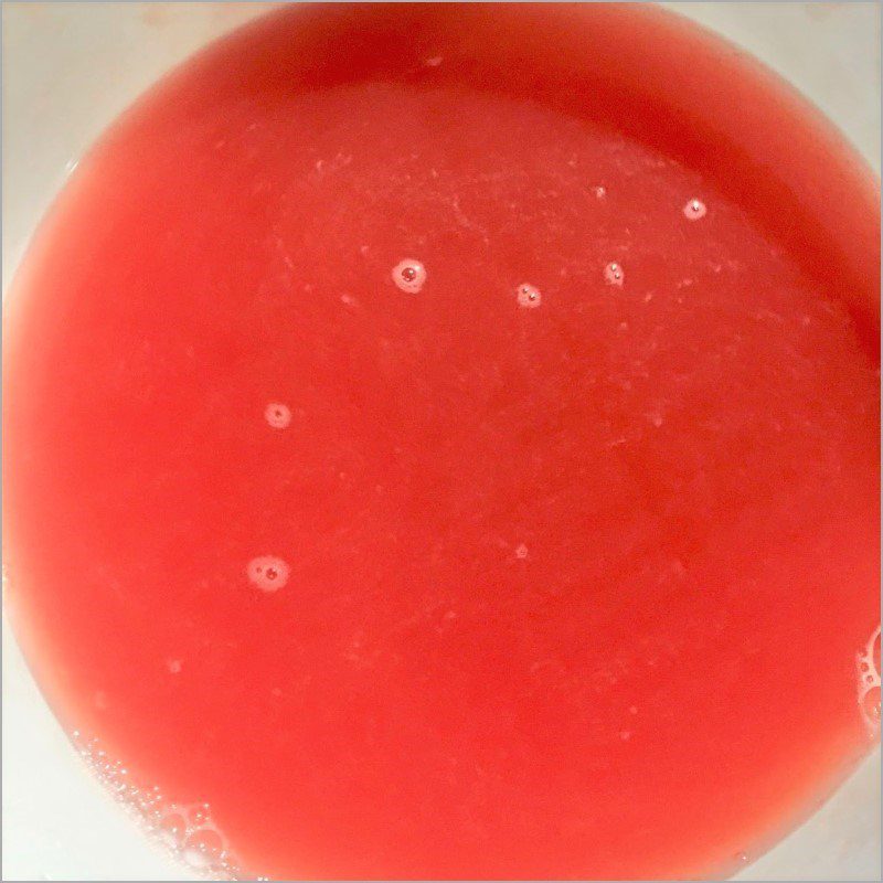 Step 1 Prepare the watermelon Milk watermelon jelly (recipe shared by a user)