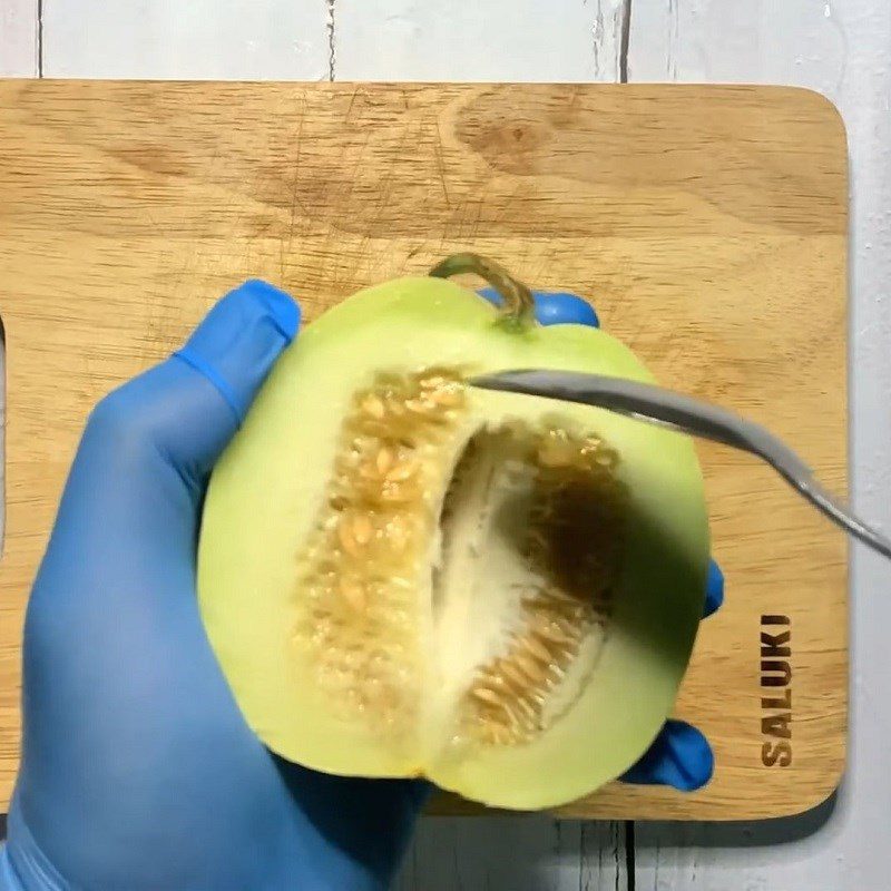 Step 1 Prepare the melon Melon Juice