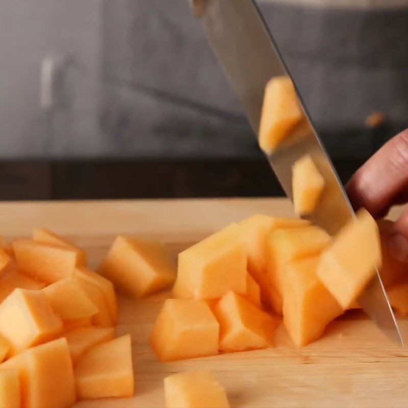 Step 2 Prepare the melon and spinach Melon spinach salad