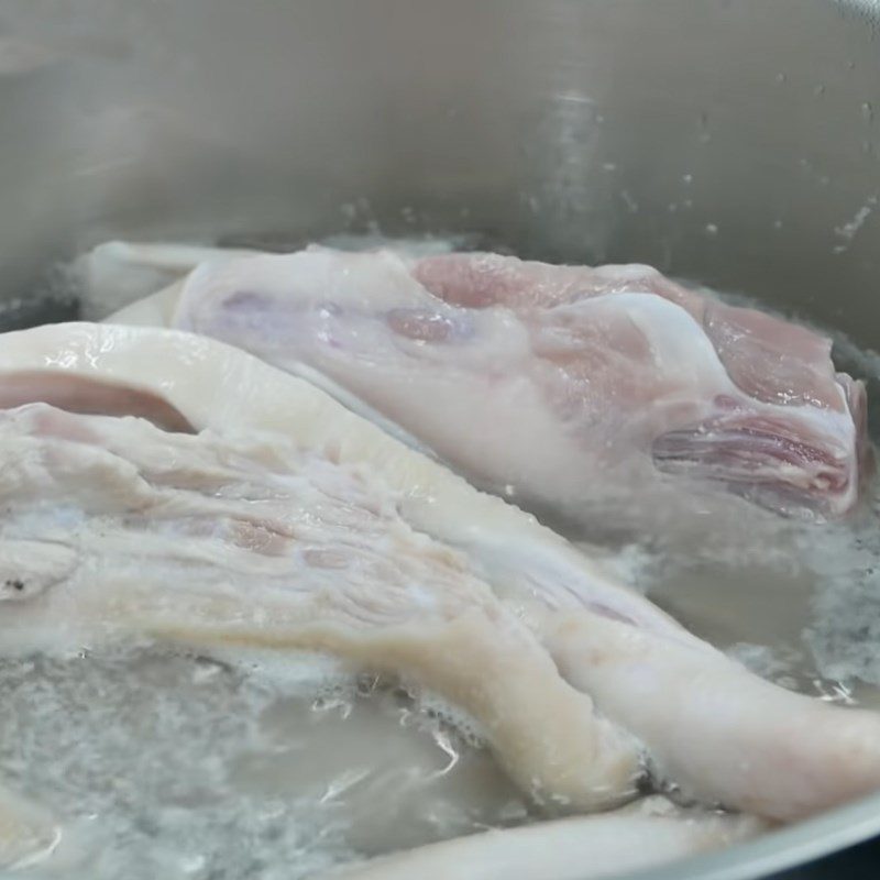 Step 1 Prepare the Pork Tail Grilled Pork Tail with Salt and Chili