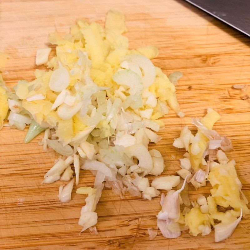 Step 2 Prepare seafood and other ingredients Seafood porridge