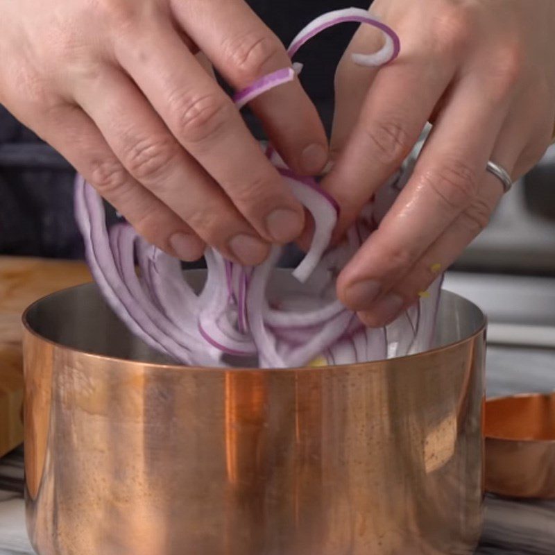 Step 2 Prepare the onion for cucumber salad