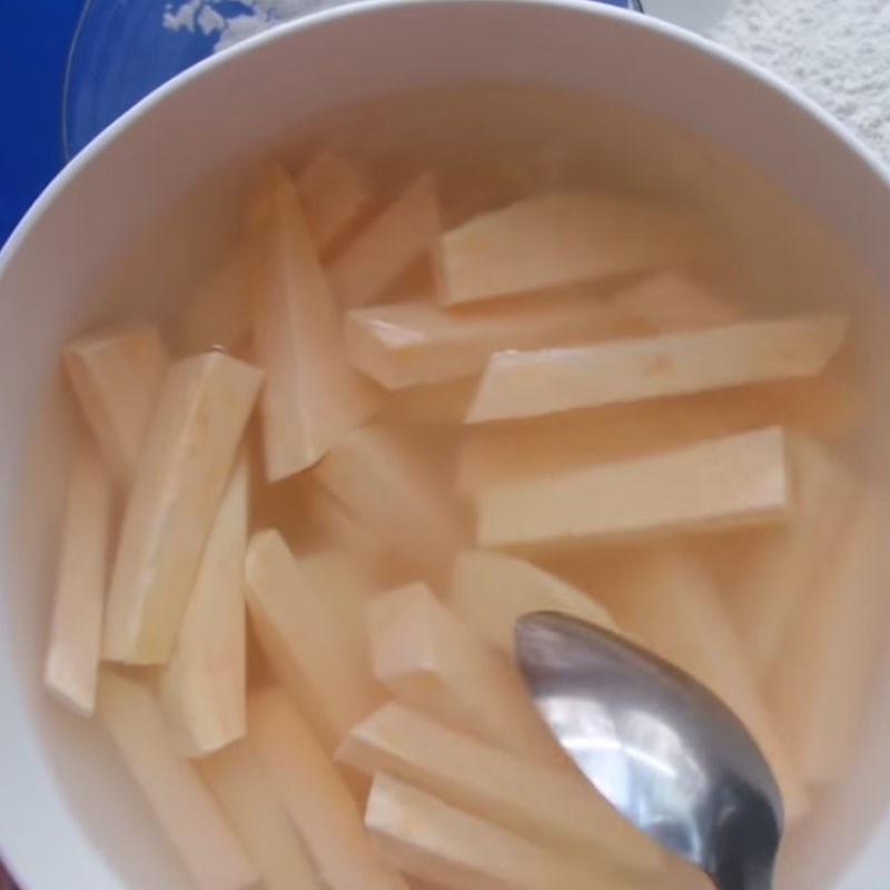 Step 1 Prepare sweet potatoes Cheese Sweet Potato Sticks
