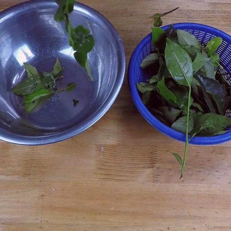 Step 1 Prepare the tea leaves for Green Tea