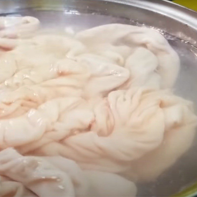 Step 1 Prepare pork intestines for Boiled Pork Intestines