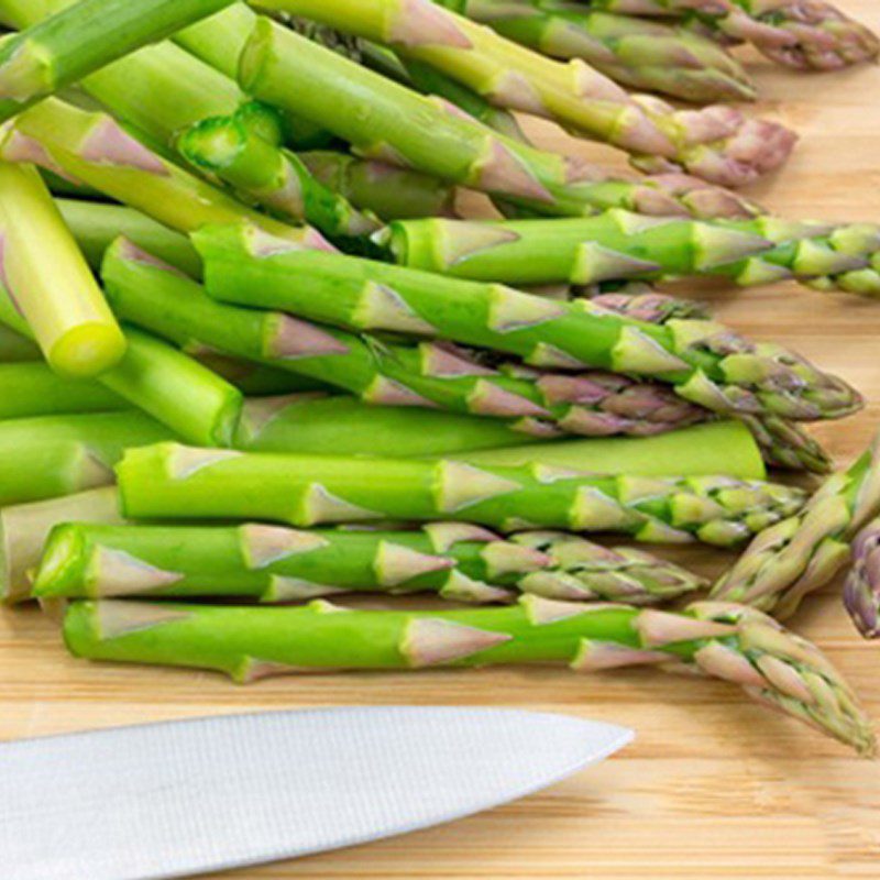 Step 2 Prepare asparagus for honey grilled lamb ribs