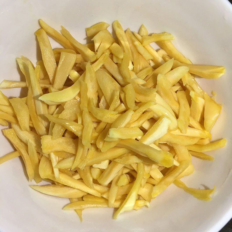 Step 1 Prepare the jackfruit for jackfruit jelly