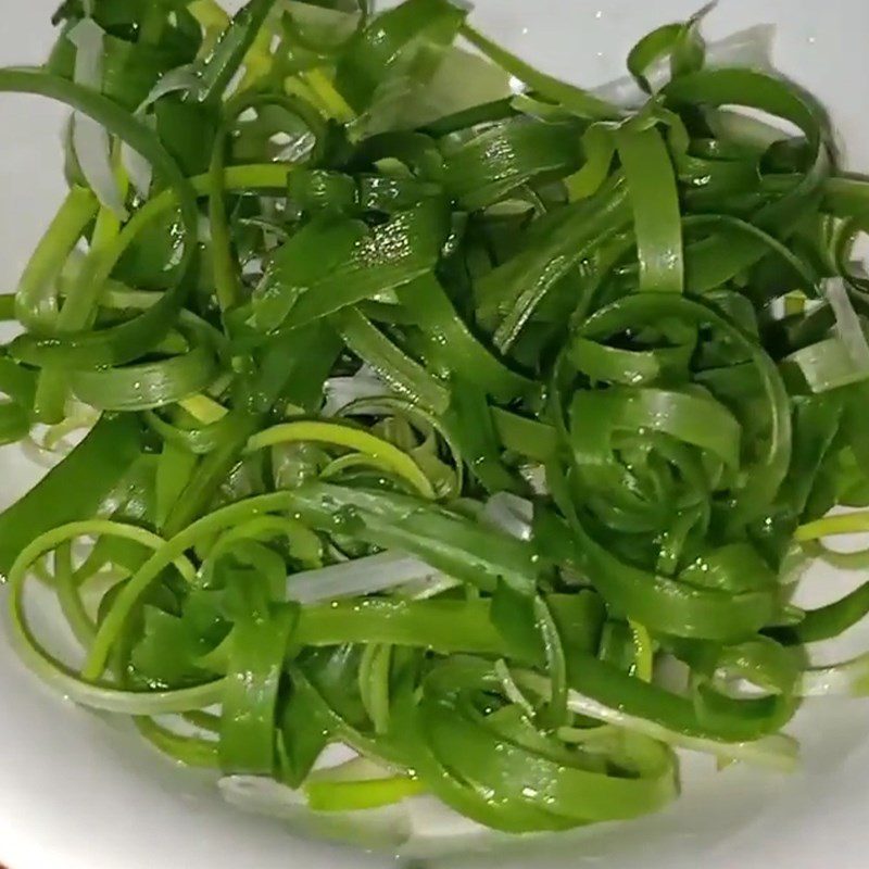 Step 3 Prepare young jackfruit and various vegetables, herbs for young jackfruit salad with pig's ear