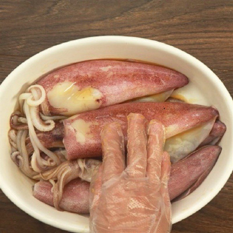 Step 1 Preparing squid Stir-fried Udon Noodles with Seafood